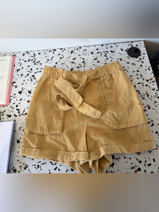 Simons Pants - Simons High-Waist Tie-Belt Shorts - Mustard